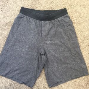 mens lululemon core shorts